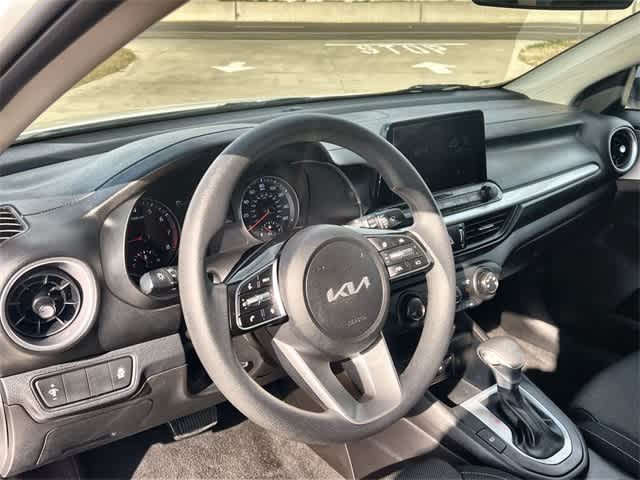 Thumbnail: 2023 Kia Forte - 15