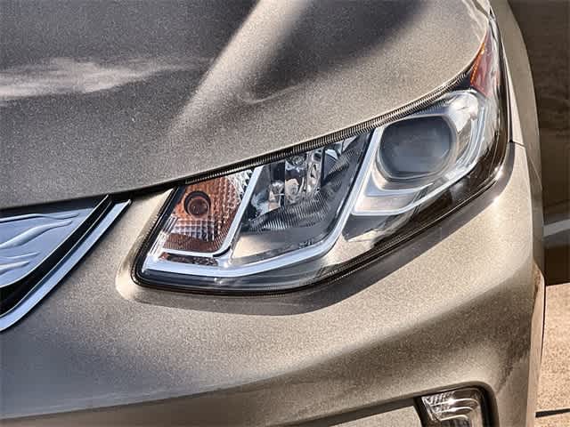 Thumbnail: 2017 Chevrolet Volt - 24