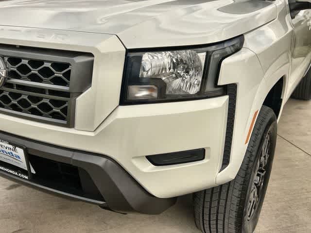 Thumbnail: 2022 Nissan Frontier - 24