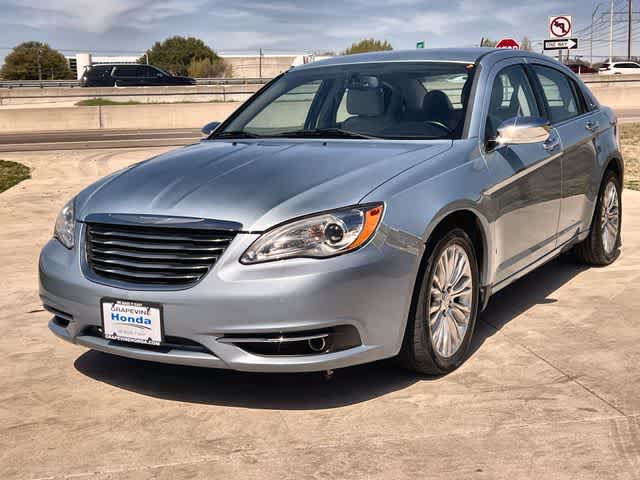 Thumbnail: 2012 Chrysler 200 - 2