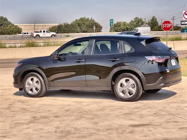 2025 Honda HR-V LX photo 4