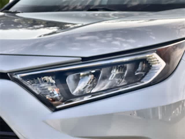 Thumbnail: 2021 Toyota RAV4 - 24