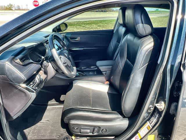 Thumbnail: 2016 Toyota Avalon - 11