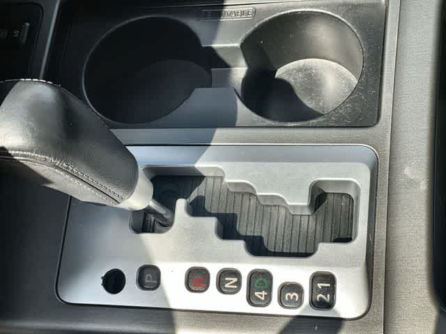 Thumbnail: 2015 Nissan Armada - 16