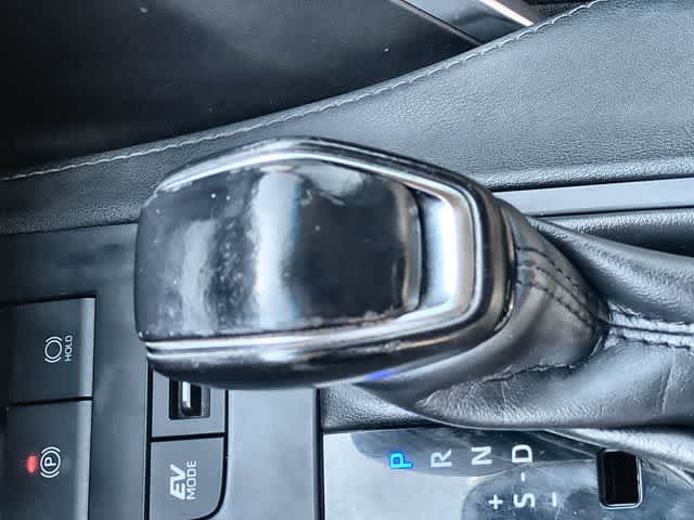 Thumbnail: 2021 Toyota Venza - 16