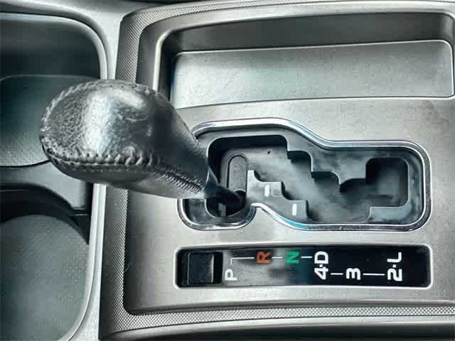 Thumbnail: 2006 Toyota Tacoma - 16