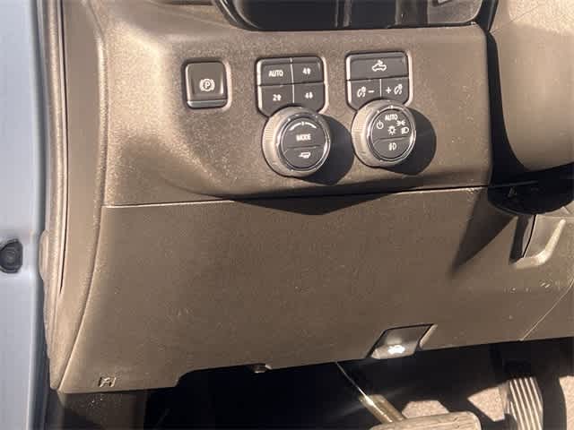 Thumbnail: 2023 Chevrolet Silverado 1500 - 29