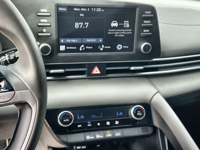 Thumbnail: 2025 Hyundai Elantra - 18