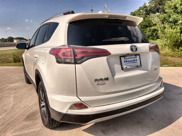 Thumbnail: 2018 Toyota RAV4 - 5