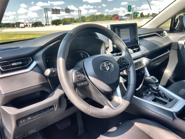 Thumbnail: 2023 Toyota RAV4 - 15