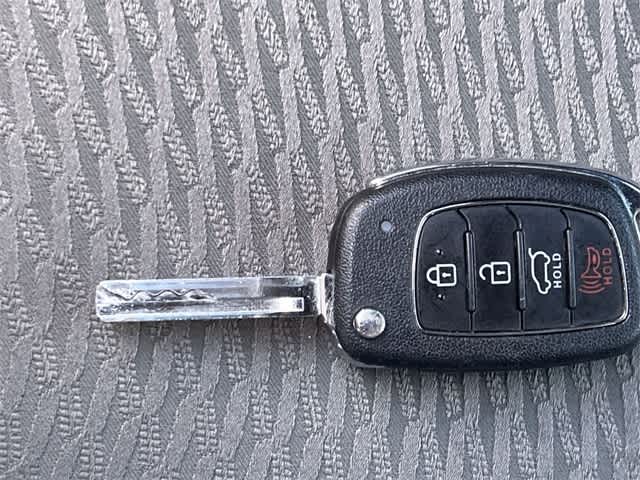 Thumbnail: 2017 Hyundai Santa Fe - 21