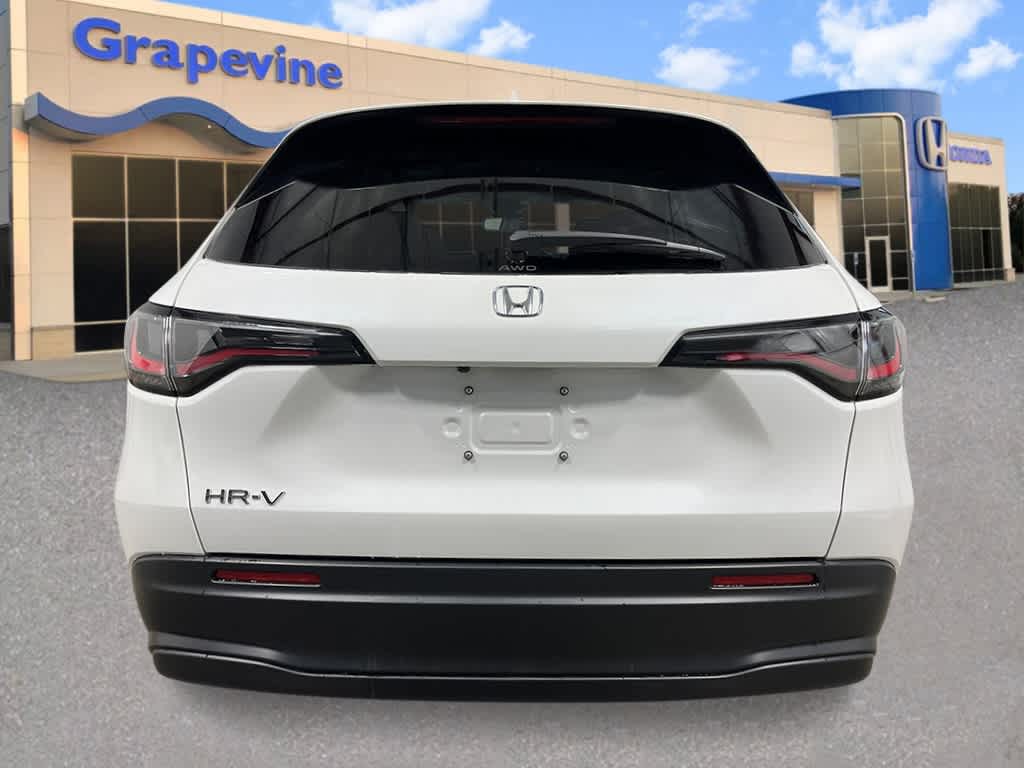 Thumbnail: 2027 Honda HR-V - 4