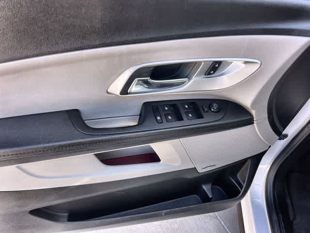 Thumbnail: 2017 Chevrolet Equinox - 29