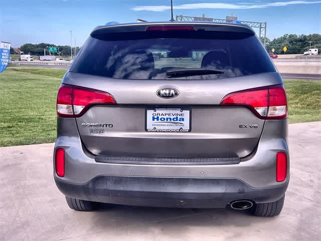 Thumbnail: 2015 Kia Sorento - 6