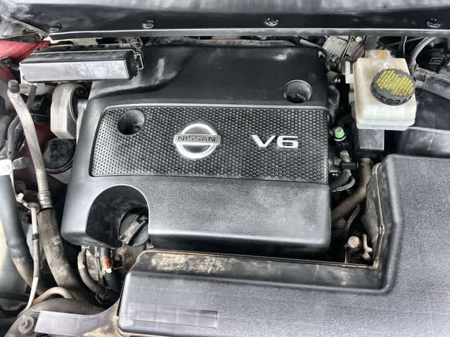 Thumbnail: 2013 Nissan Pathfinder - 10