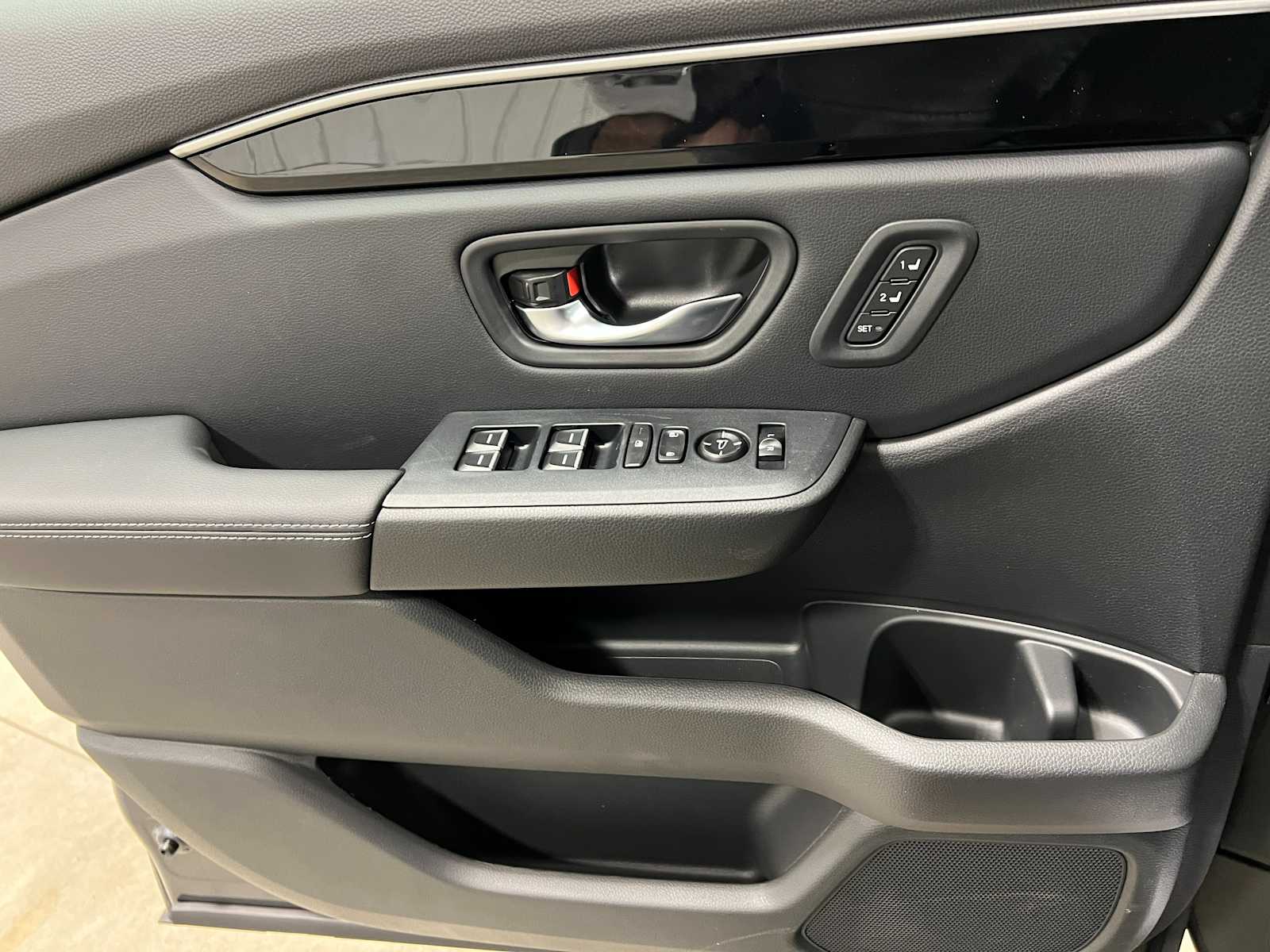Thumbnail: 2025 Honda Pilot - 12