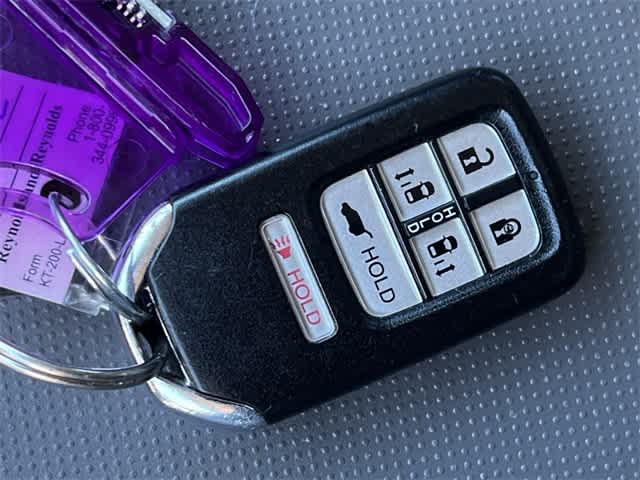 Thumbnail: 2015 Honda Odyssey - 21