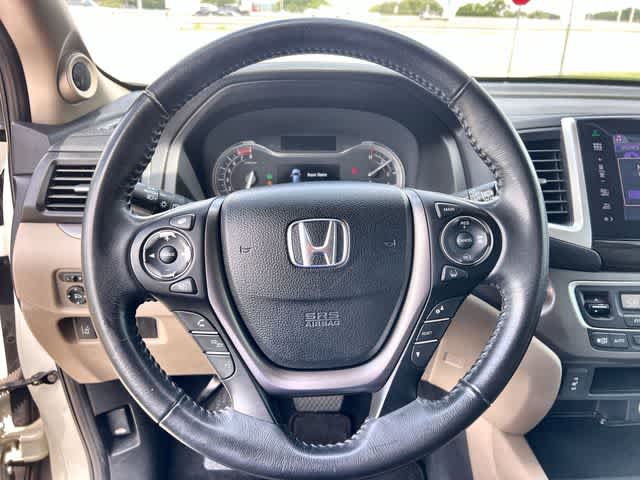 Thumbnail: 2016 Honda Pilot - 17