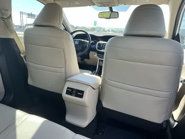 Thumbnail: 2016 Honda Accord - 13