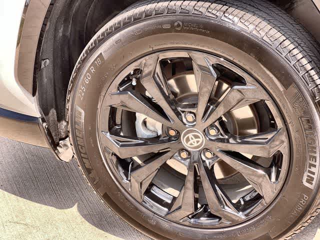 Thumbnail: 2024 Toyota RAV4 - 9