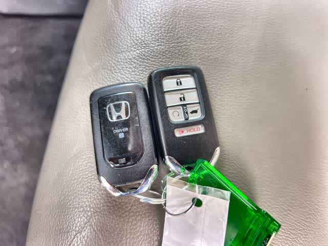Thumbnail: 2016 Honda Pilot - 21