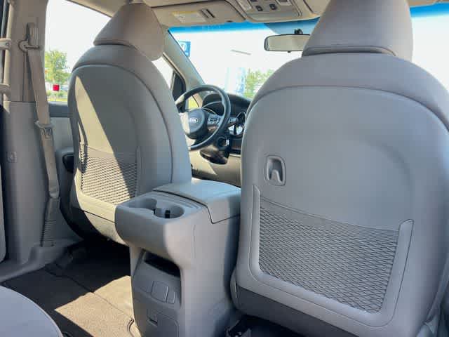 Thumbnail: 2016 Kia Sedona - 13