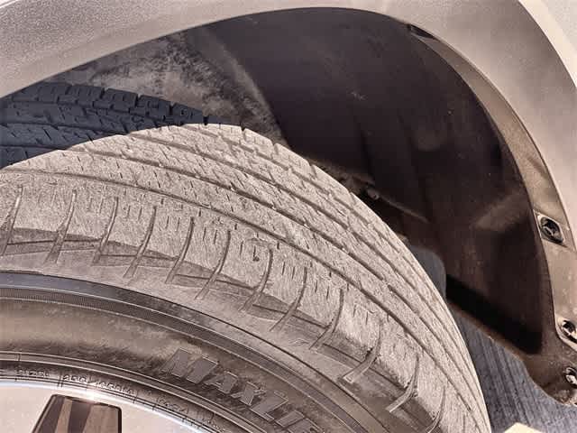 Thumbnail: 2020 Toyota Highlander - 23