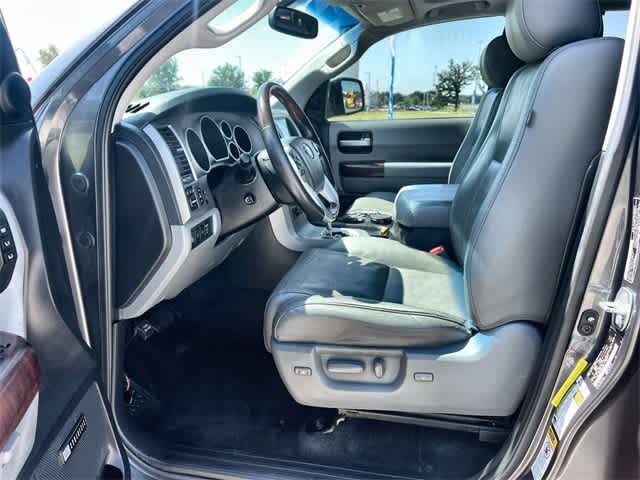 Thumbnail: 2016 Toyota Sequoia - 3