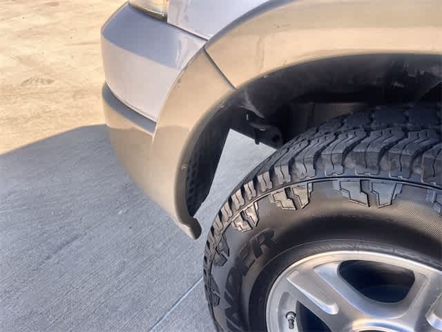 Thumbnail: 2005 Ford Expedition - 23