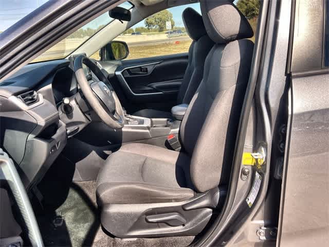 Thumbnail: 2021 Toyota RAV4 - 11