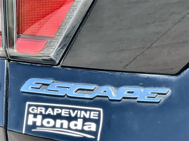 2017 Ford Escape S 11