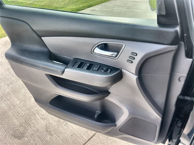Thumbnail: 2014 Honda Odyssey - 30