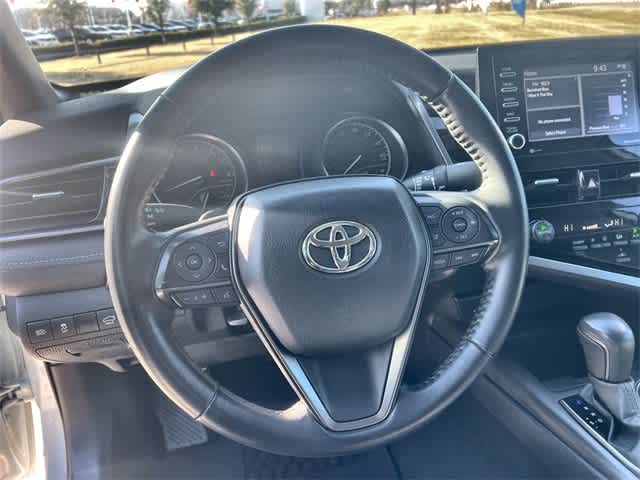 Thumbnail: 2022 Toyota Camry - 17