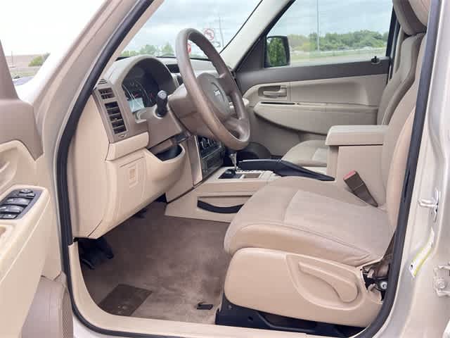 Thumbnail: 2008 Jeep Liberty - 3