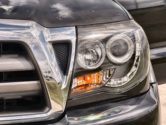 Thumbnail: 2010 Toyota Tacoma - 24