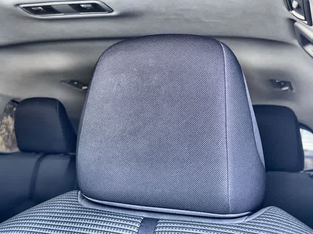 Thumbnail: 2022 Toyota Highlander - 25