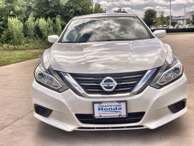 Thumbnail: 2016 Nissan Altima - 7