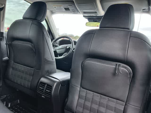 Thumbnail: 2022 Ford Bronco Sport - 13