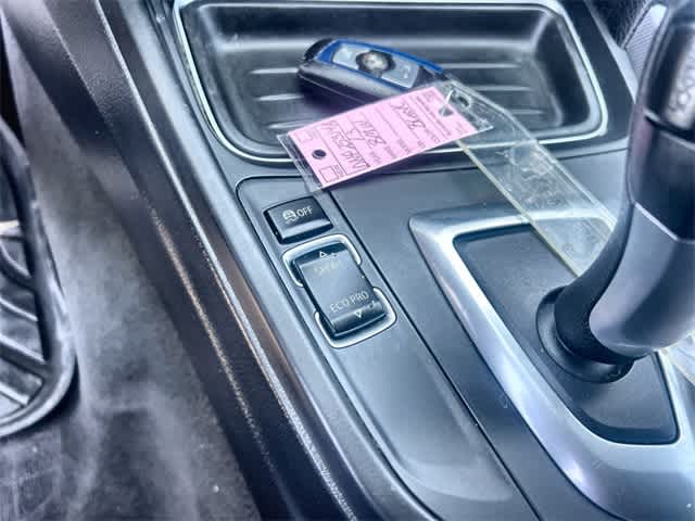 2013 BMW 3 Series 328i 26