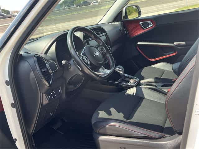 2020 Kia Soul GT-Line Turbo photo 3