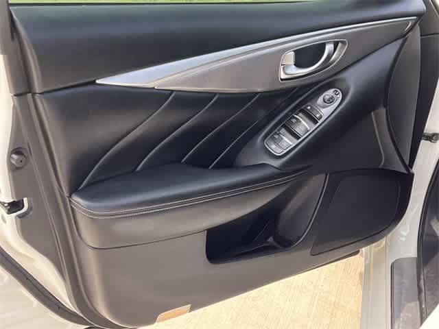 2014 INFINITI Q50 Premium 30