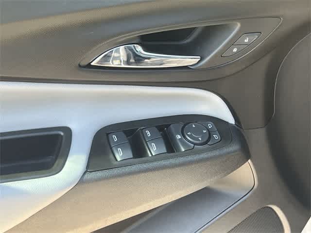 Thumbnail: 2023 Chevrolet Equinox - 30
