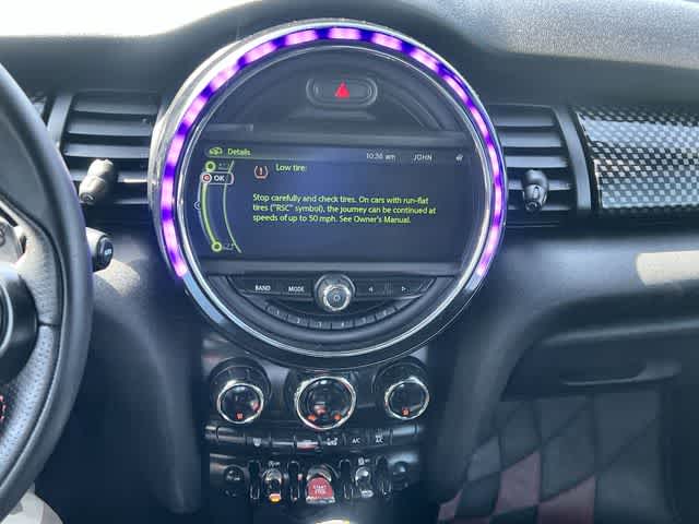 Thumbnail: 2015 MINI Cooper Hardtop - 18