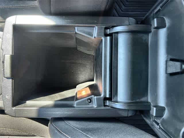 Thumbnail: 2021 Chevrolet Traverse - 27