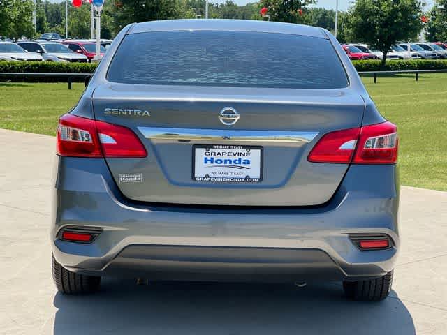 Thumbnail: 2018 Nissan Sentra - 6