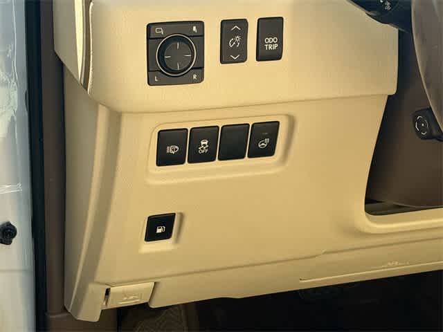 Thumbnail: 2019 Lexus GX - 29