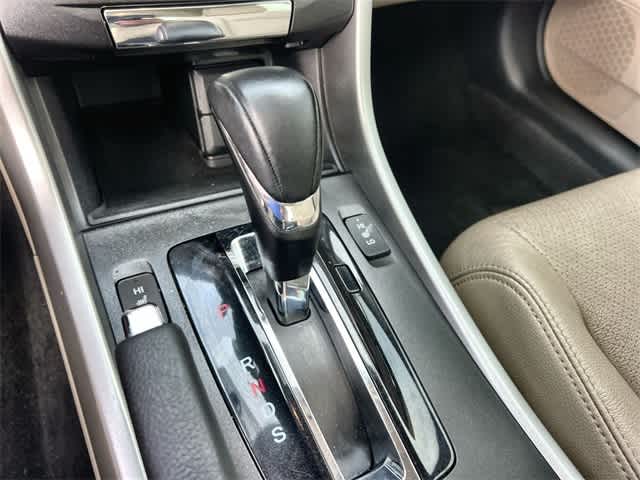 Thumbnail: 2015 Honda Accord - 16