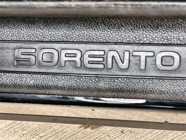 2020 Kia Sorento LX 8