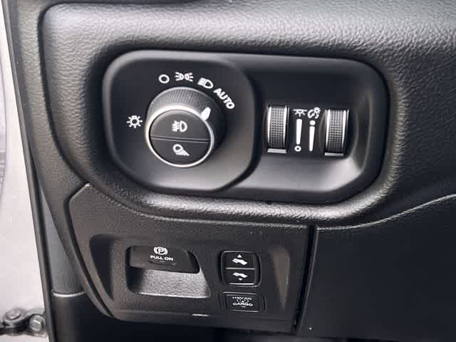 Thumbnail: 2025 RAM 1500 - 29