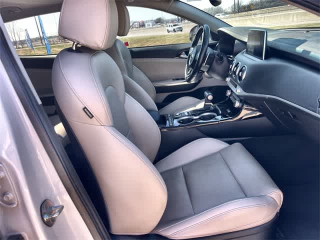 Thumbnail: 2019 Kia Stinger - 12